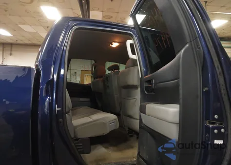 2010 Toyota Tundra Grade 5.7L V8 z USA, uszkodzony, nr VIN 5TFUY5F12AX118227